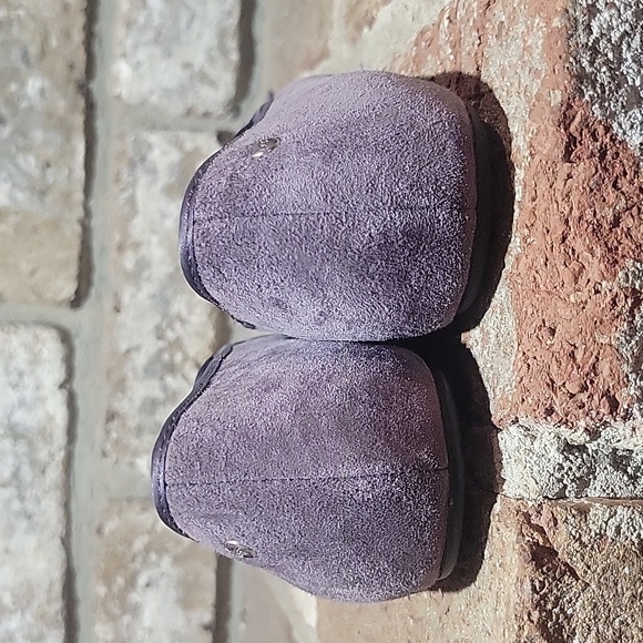 Ugg Suede Bow Flats - Picture 5 of 6